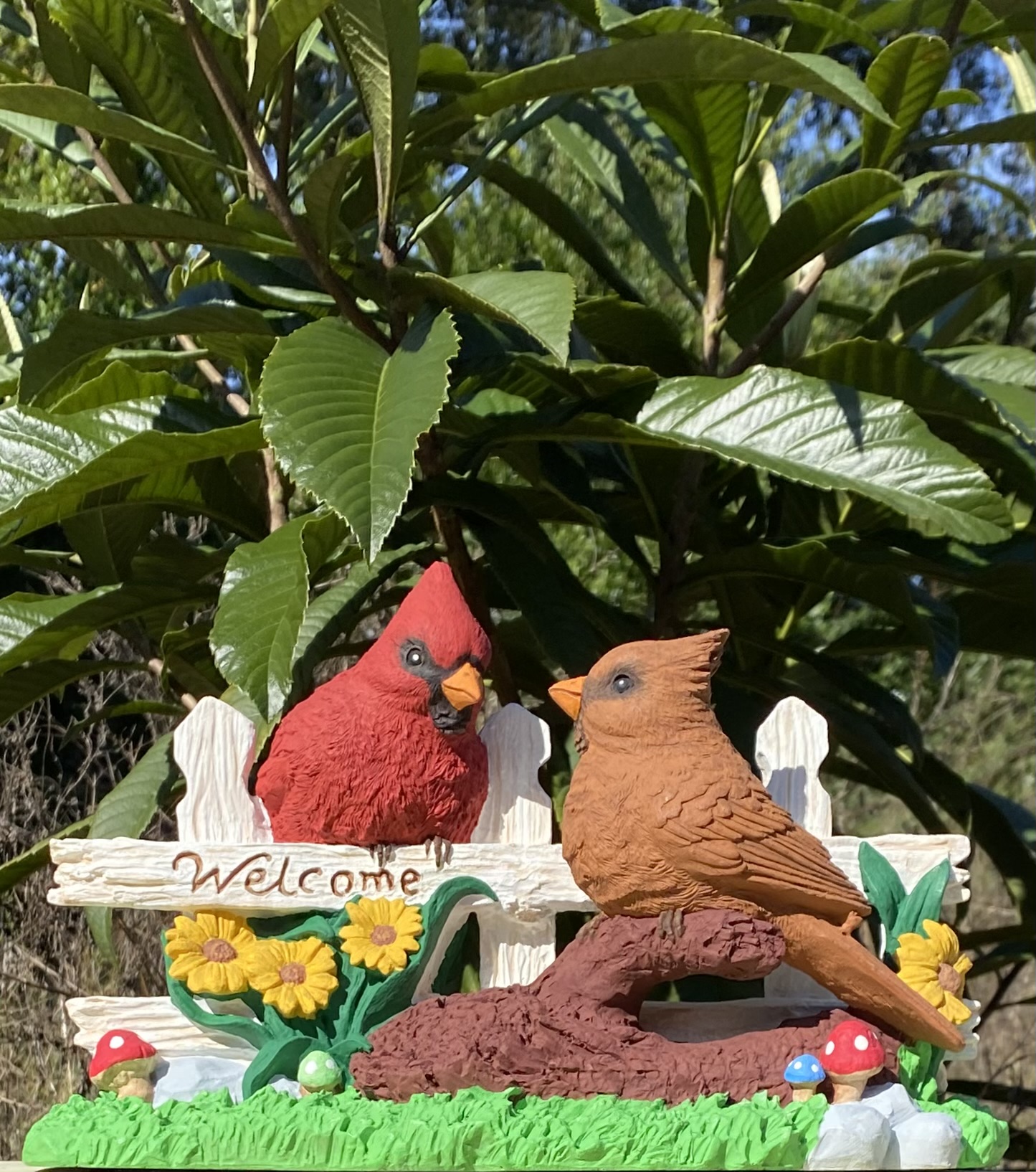 Cardinals yard statue